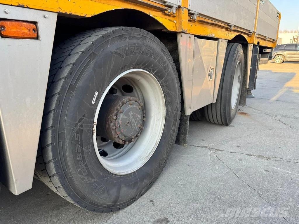 DAF XF 460 8X2 - EURO 6 + HIAB 855 EP-6 + REMOTE + STE Rabljene dizalice za težak teren