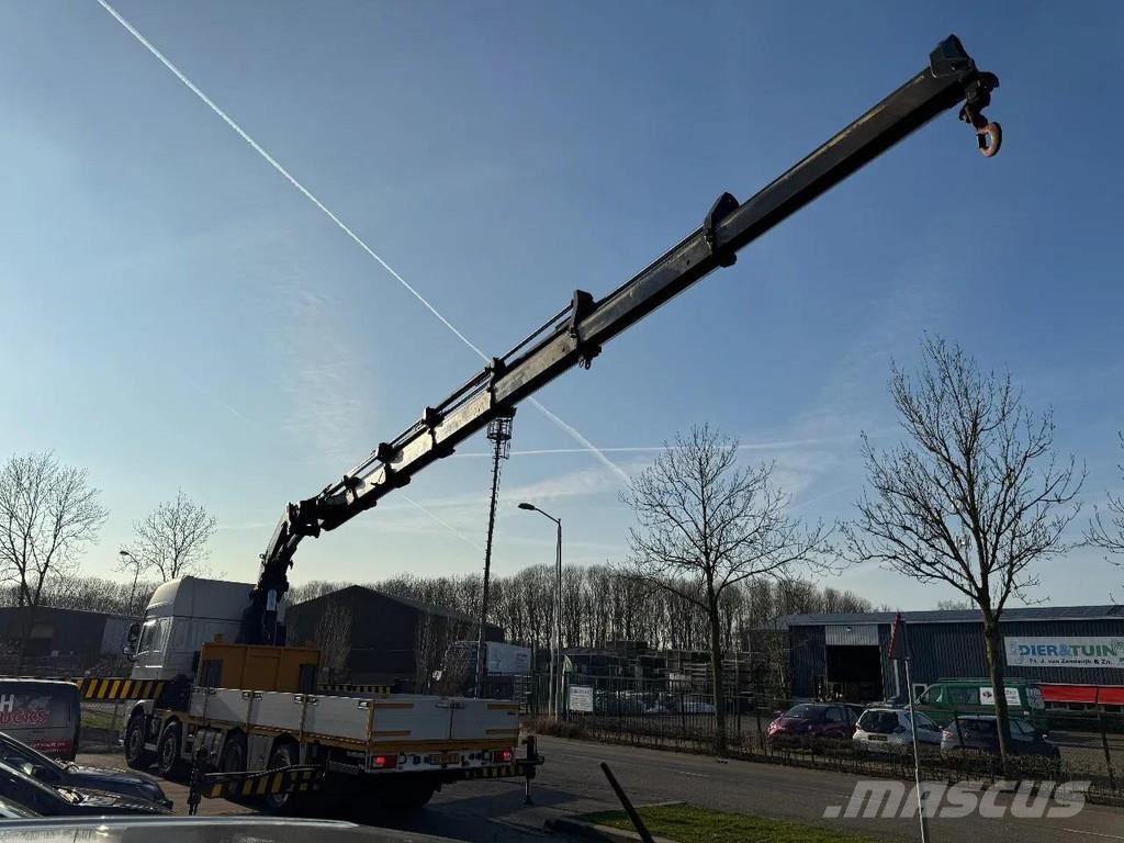 DAF XF 460 8X2 - EURO 6 + HIAB 855 EP-6 + REMOTE + STE Rabljene dizalice za težak teren