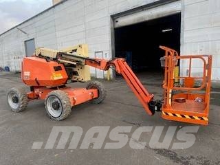 JLG 340 AJ Knikarmhoogwerkers