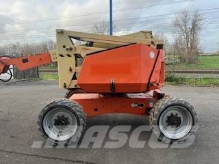 JLG 340 AJ Knikarmhoogwerkers