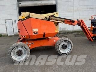 JLG 340 AJ Knikarmhoogwerkers