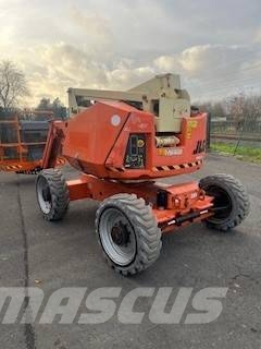 JLG 340 AJ Knikarmhoogwerkers