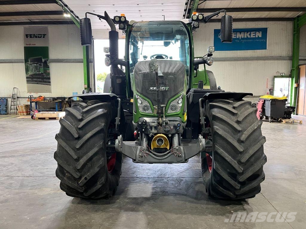 Fendt 724 VARIO PROFI + Трактори