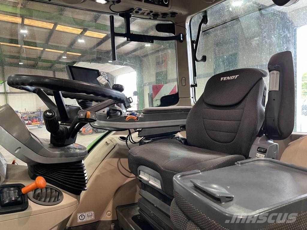 Fendt 724 VARIO PROFI + Трактори