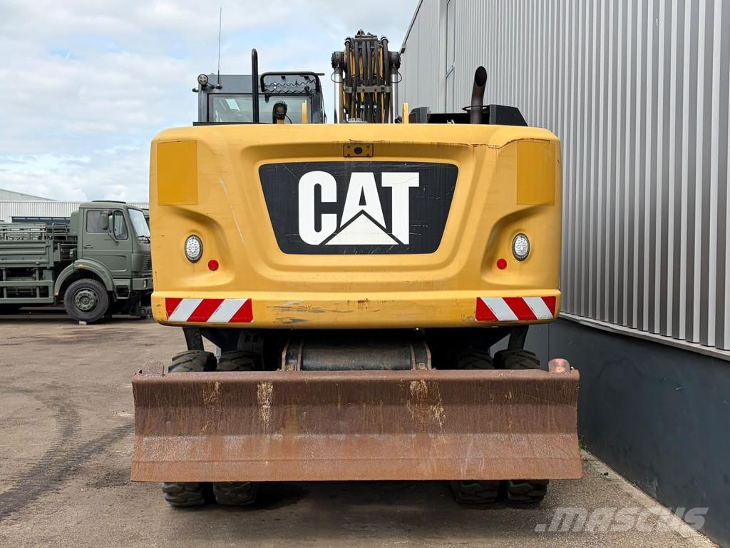 CAT M318F Bageri na kotačima