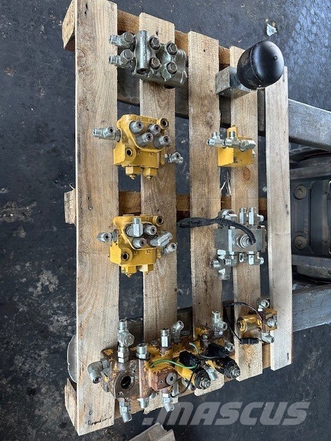 CAT 330 D USED HYDRAULIC PARTS COMPLET Hydraulics