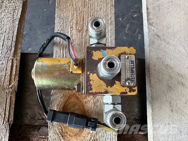 CAT 330 D USED HYDRAULIC PARTS COMPLET Hydraulics