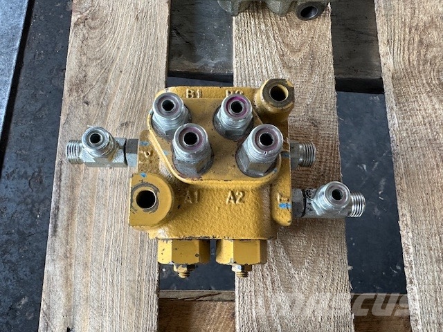 CAT 330 D USED HYDRAULIC PARTS COMPLET Hydraulics