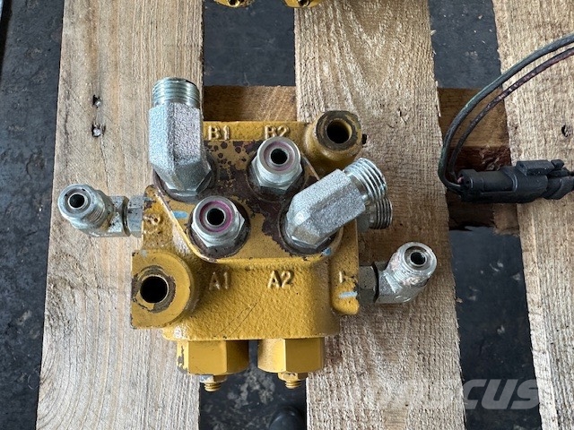 CAT 330 D USED HYDRAULIC PARTS COMPLET Hydraulics