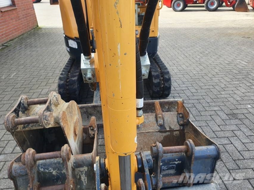 Hyundai Robex 25Z Minibagger 2,5to Bagger + 4 Schaufeln / 소형 굴삭기 7톤 미만
