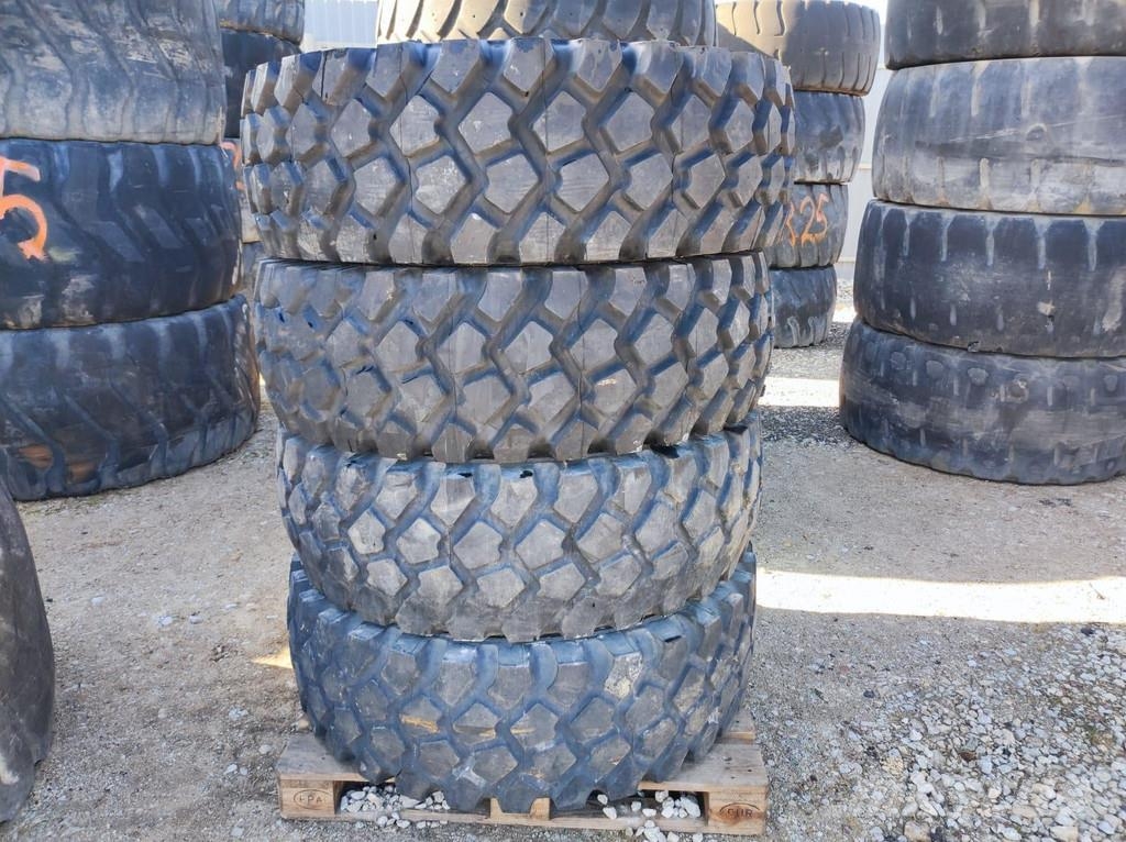 Michelin TIRES 16.00 R20 USED Gume, kotači i naplatci