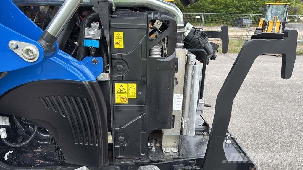 New Holland T5.90 Tractor Tractors