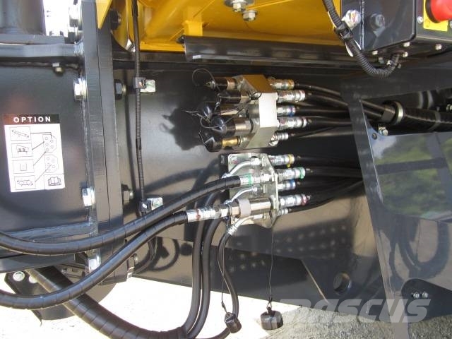 Komatsu BR380JG-3 Iseliikuvad purustid
