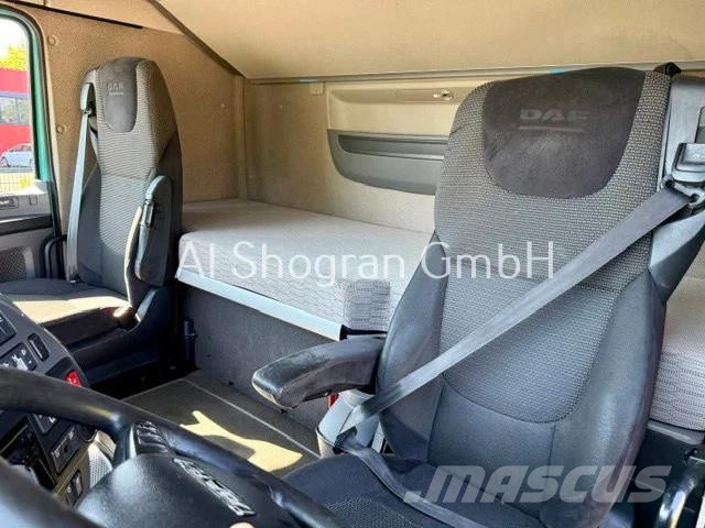 DAF XF 460 6x2/Standklima/Eu6/Komplettzug شاحنات بغطاء جانبي