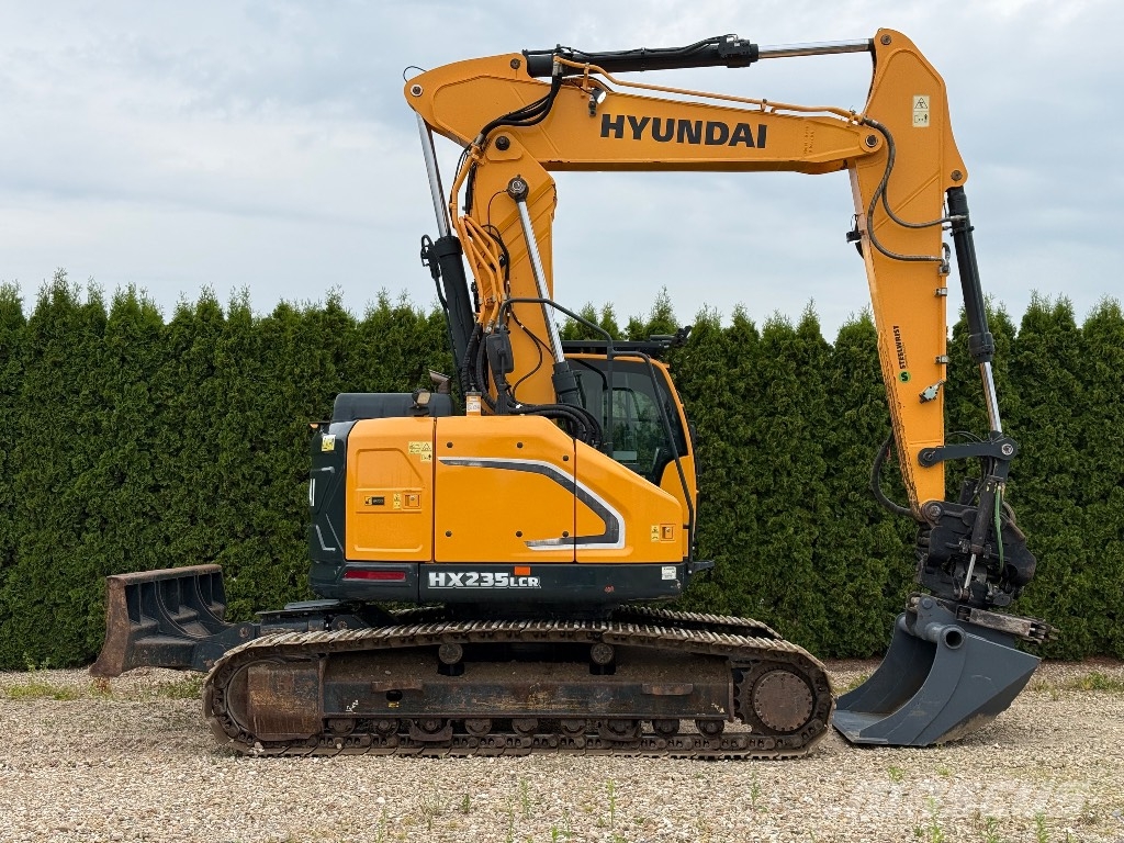 Hyundai HX 235 LCR Roomikekskavaatorid