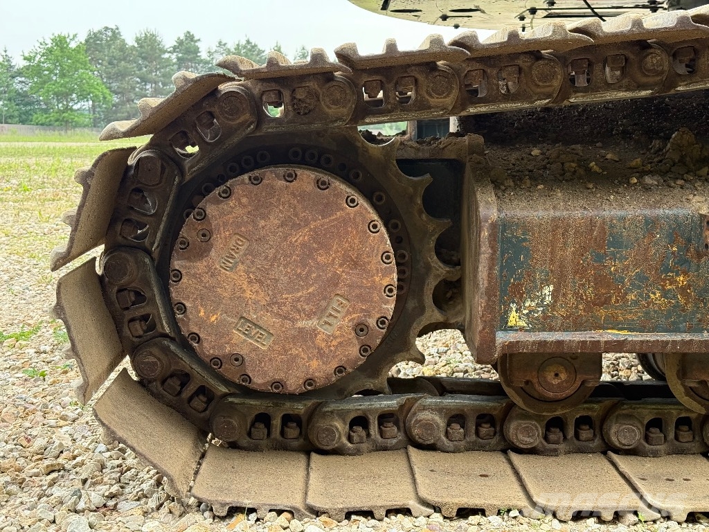 Hyundai HX 235 LCR Roomikekskavaatorid