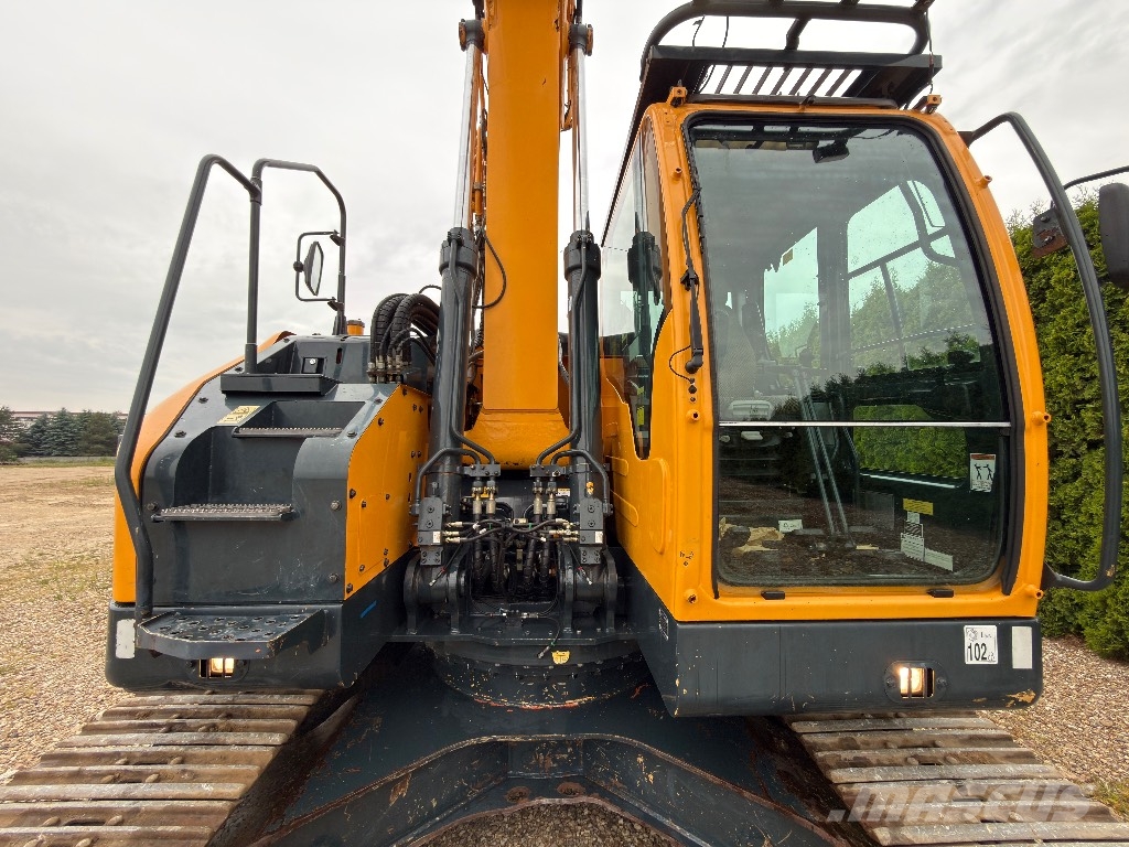 Hyundai HX 235 LCR Roomikekskavaatorid