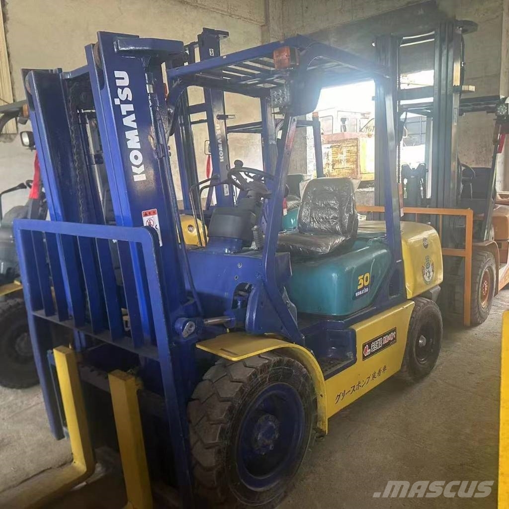 Komatsu F30T Dizelski viljuškari