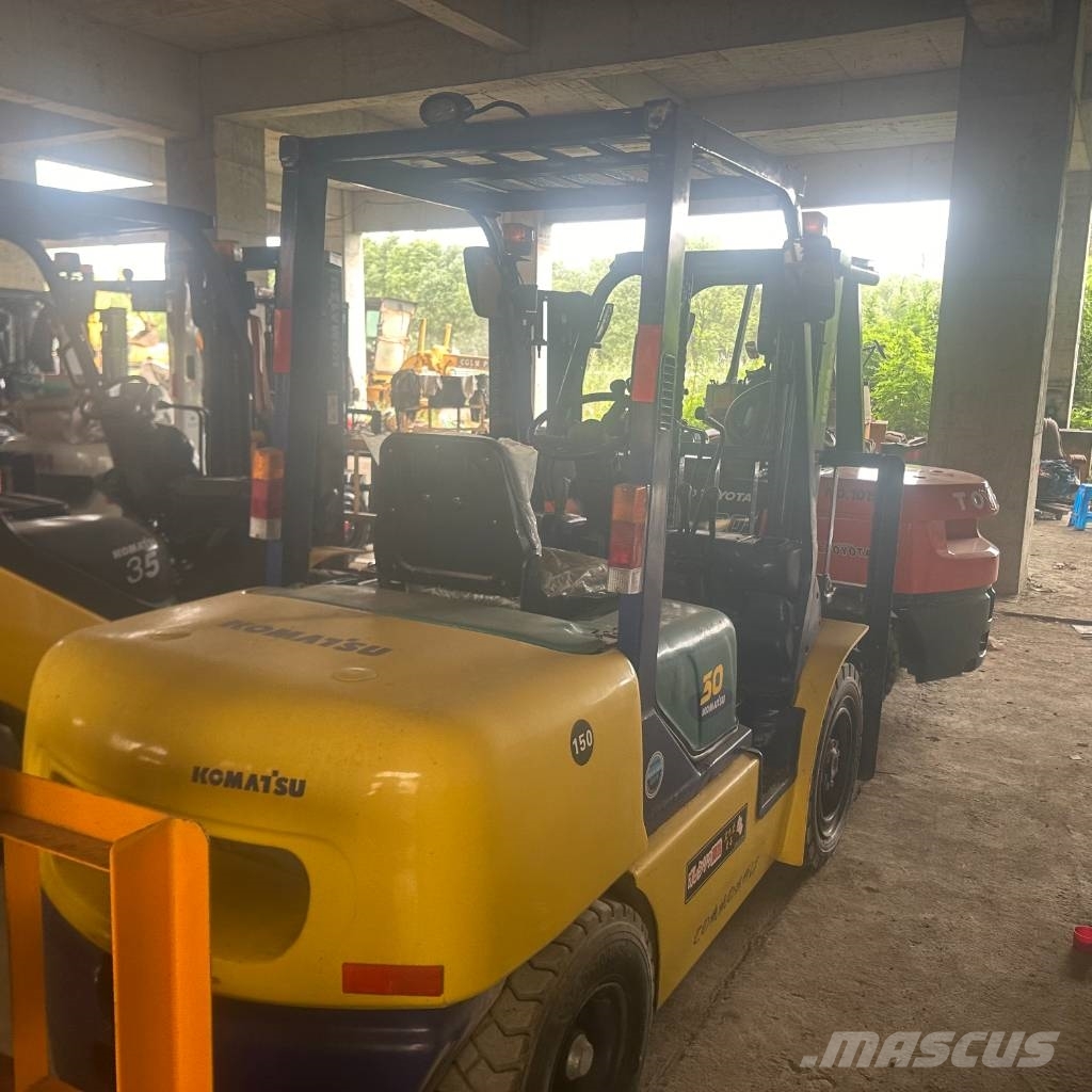 Komatsu F30T Dizelski viljuškari