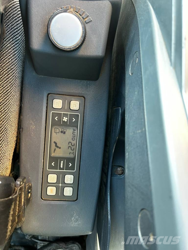 Hyundai HX 235 LCR / Kysy tarjous varusteltuna! Vikšriniai ekskavatoriai