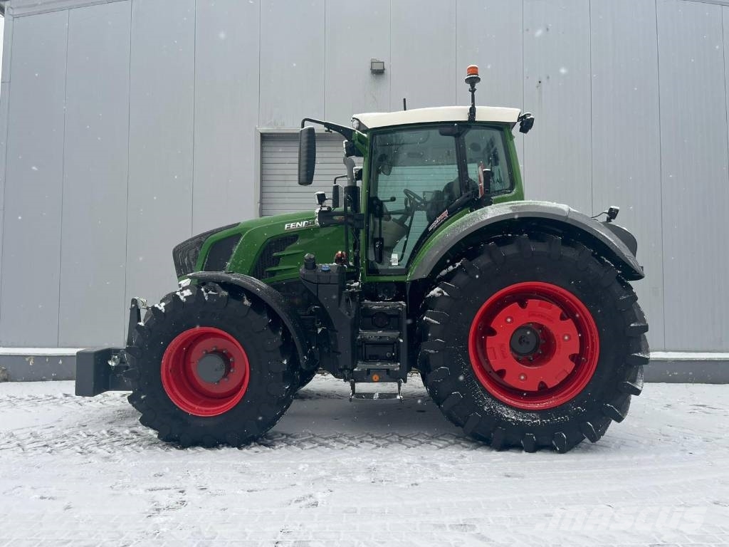 Fendt 828 S4 Profi Plus Трактори