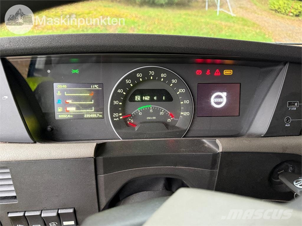 Volvo FH 6*4 Ombyggd BIL Sadulveokid