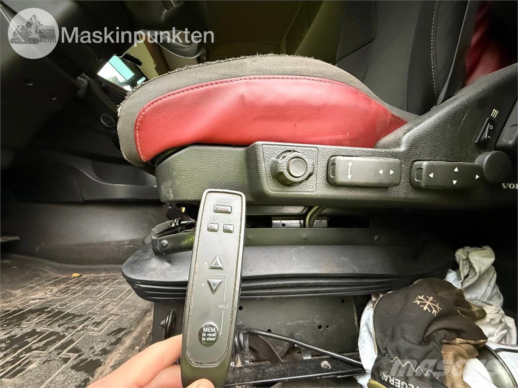 Volvo FH 6*4 Ombyggd BIL Sadulveokid