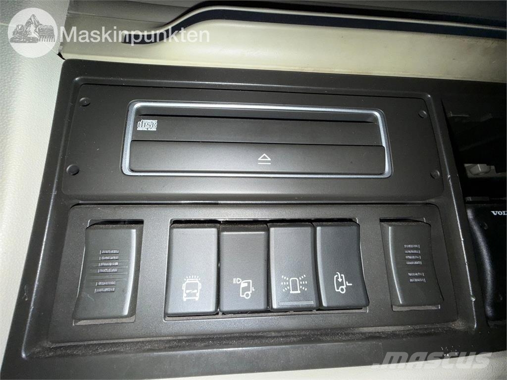 Volvo FH 6*4 Ombyggd BIL Sadulveokid