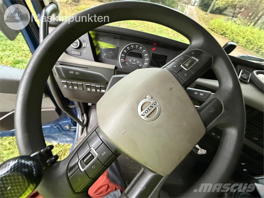 Volvo FH 6*4 Ombyggd BIL Sadulveokid