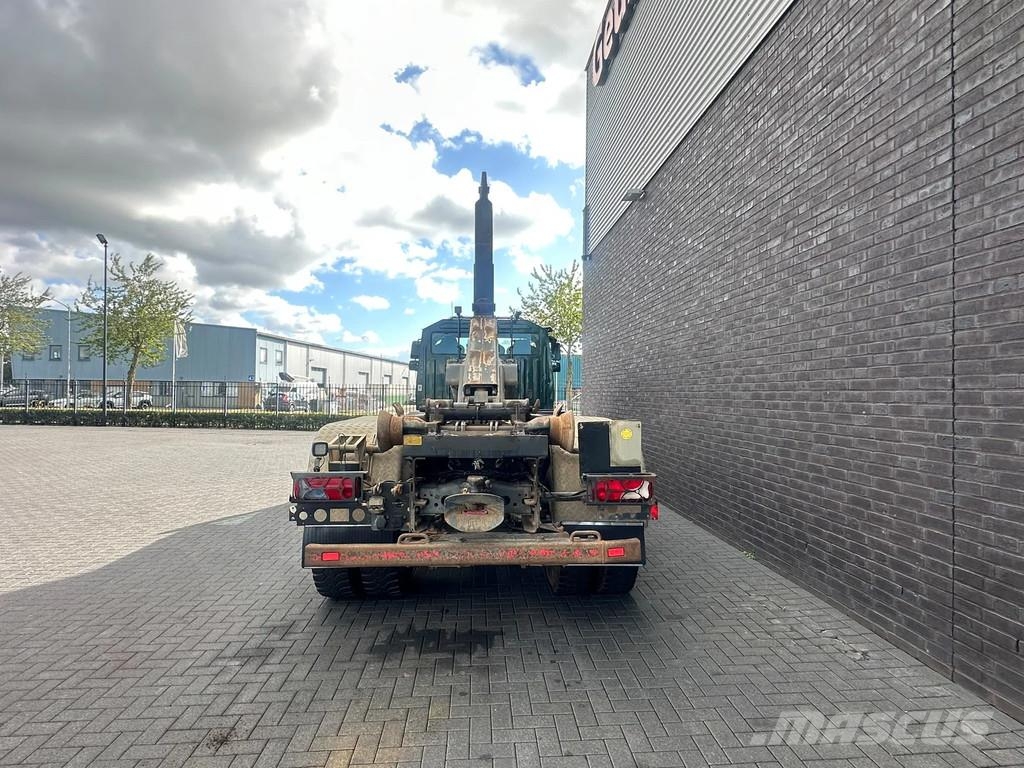 Mercedes-Benz Zetros 2733 Mercedes-Benz Zetros 2733 A 6x6 Allrad Hook lift trucks