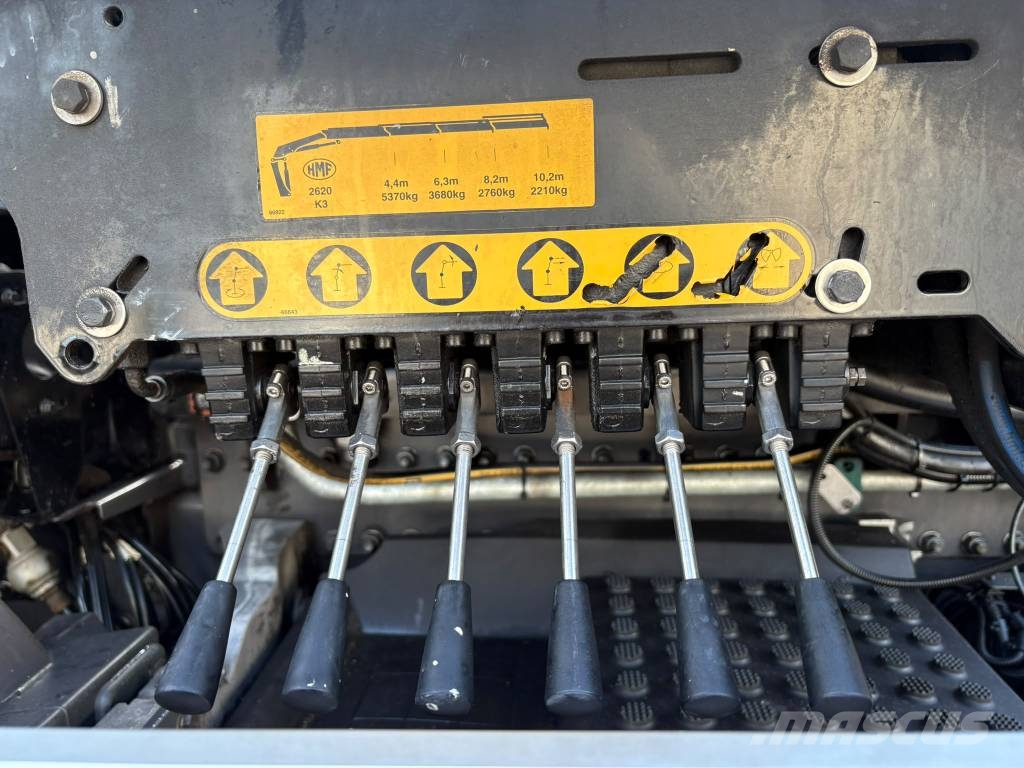 Volvo FMX 420 8x2, 2015 incl. HMF kraan en contain FMX 420 Containerchassis