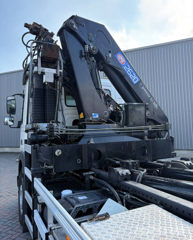 Volvo FMX 420 8x2, 2015 incl. HMF kraan en contain FMX 420 Containerchassis