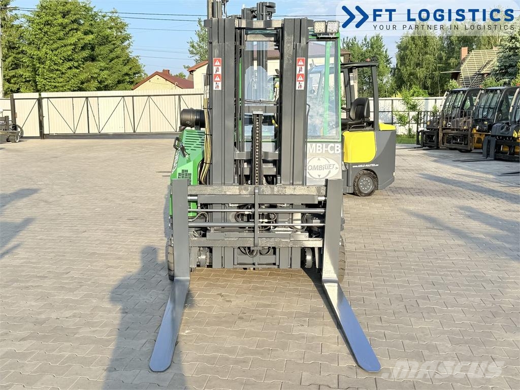 Combilift CB3000 | DIESEL | TRIPLEX 4900 | FREE-LIFT | FORK- 4-veis truck