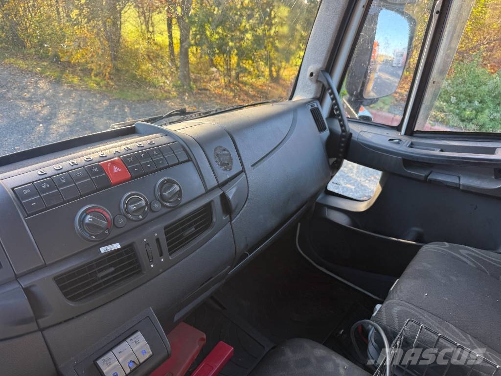 Iveco 150E250 med Asphalt-Thermo-Container Diger kamyonlar