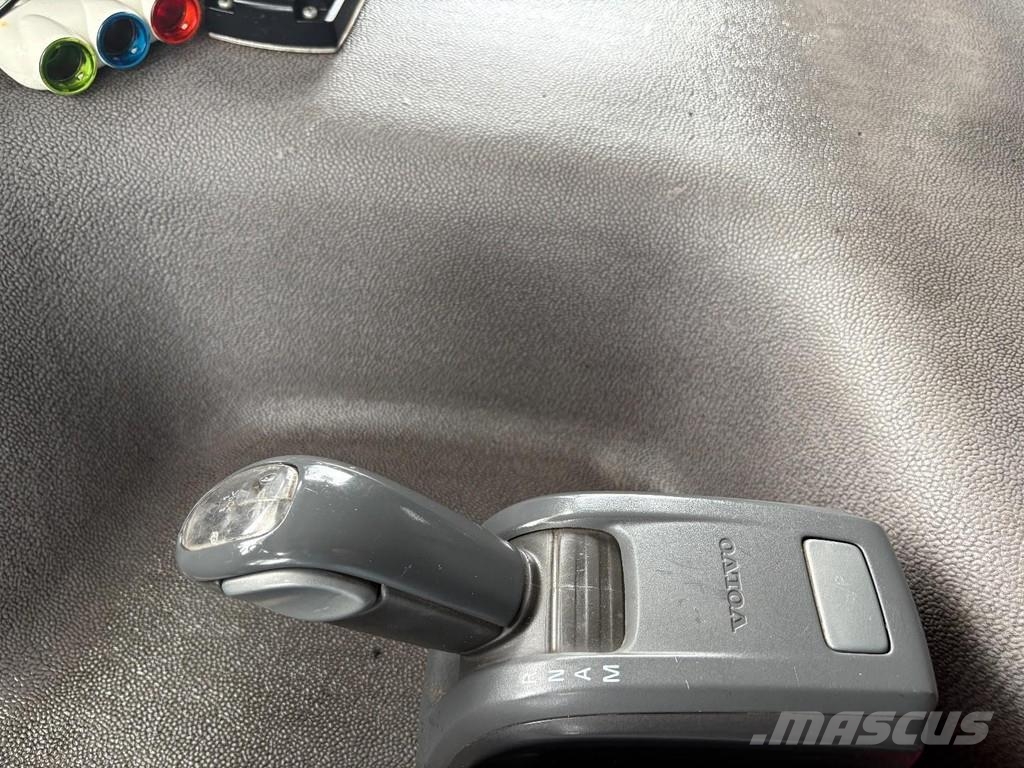 Volvo FM 460 EEV + HMF 2200-- 3X EXT. + REMOTE + HOOK AR Maastikutõstukid