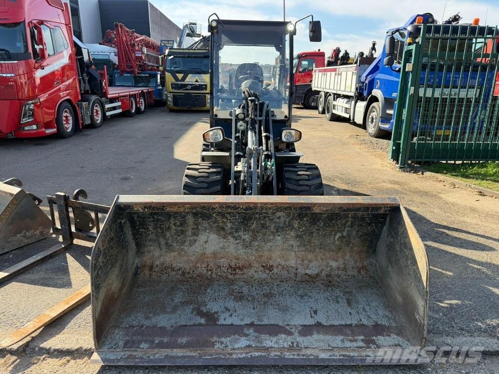 GiANT G2700 X-TRA - 1263h ORIGINAL - 2 BUCKETS + FORKS - Radlader