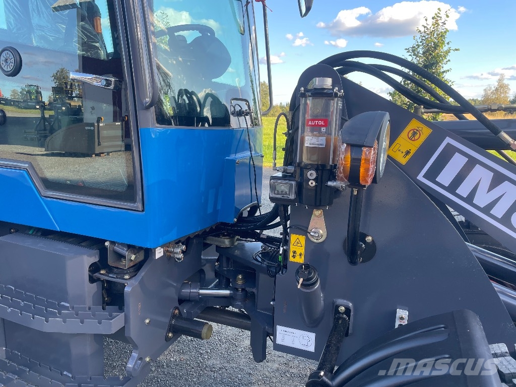 Lastmaskin HZM 825 C-Smörj, Snödäck, 30kmh Kolesové nakladače