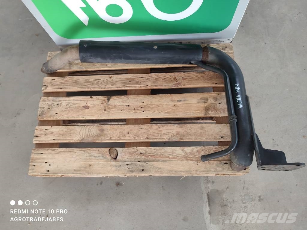 Valtra Exhaust pipe V36835620 Valtra N121 Varikliai