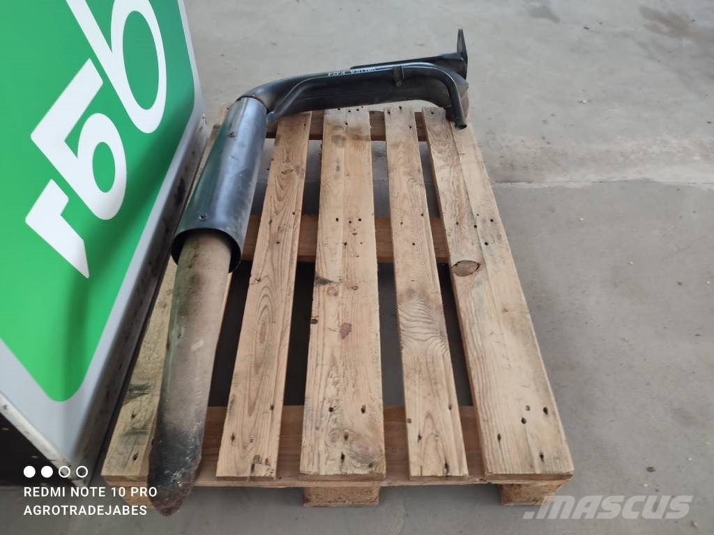 Valtra Exhaust pipe V36835620 Valtra N121 Varikliai