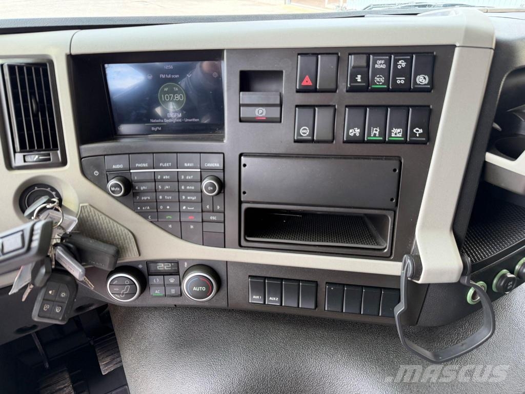 Volvo FM370 6X2 EURO6 Savivarčių priekabų vilkikai