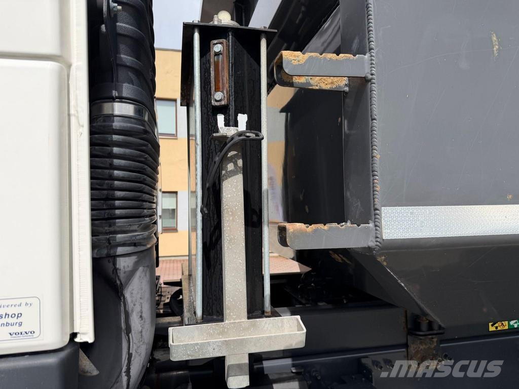 Volvo FM370 6X2 EURO6 Savivarčių priekabų vilkikai