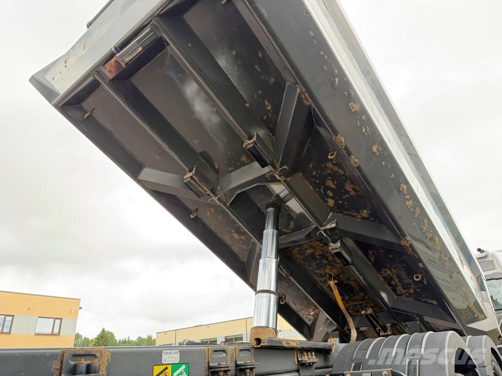 Volvo FM370 6X2 EURO6 Savivarčių priekabų vilkikai