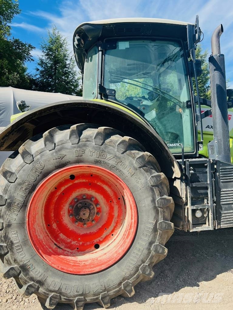 CLAAS Axion 810 Cmatic 트랙터
