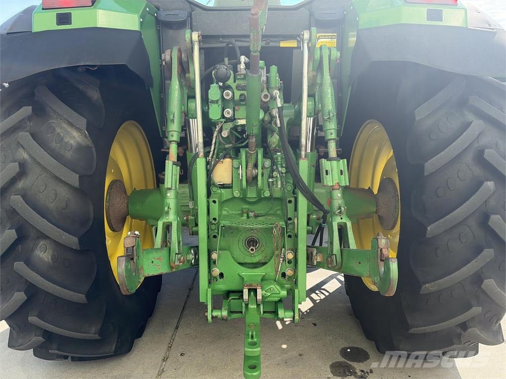 John Deere 6810 PQ الجرارات