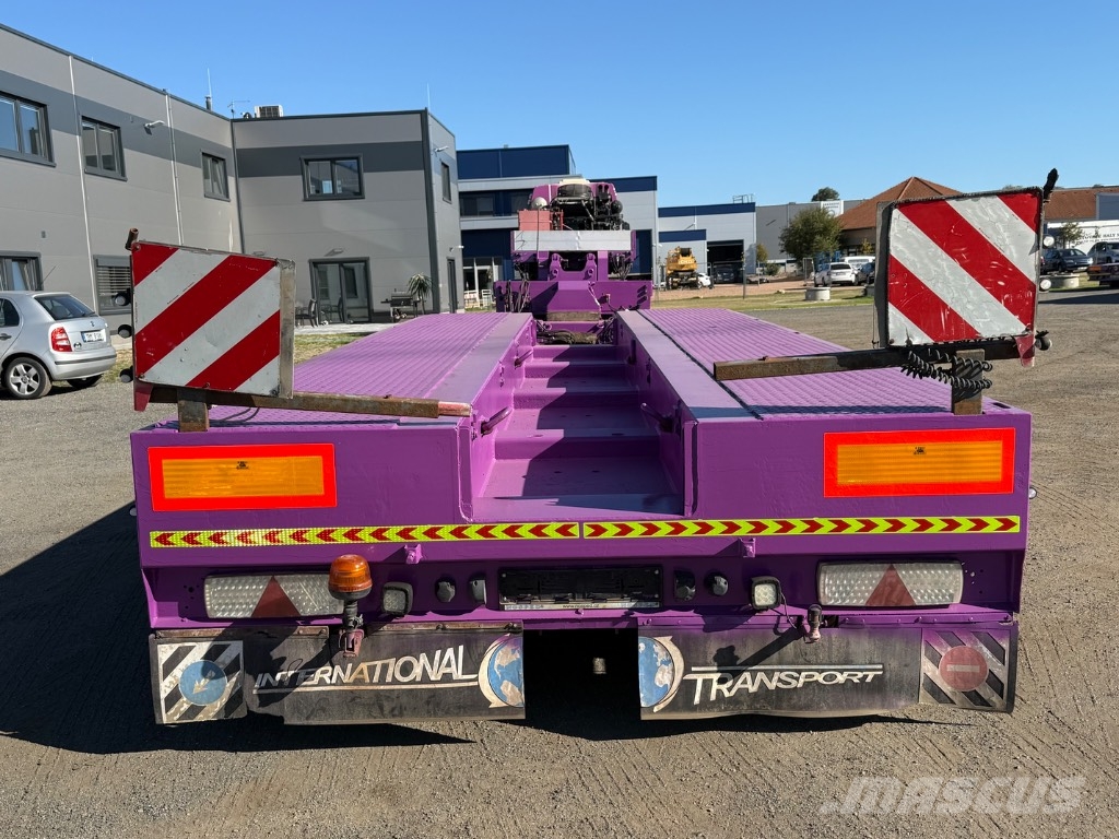 Faymonville STBZ 6 VAA Variomax 低平板半挂车