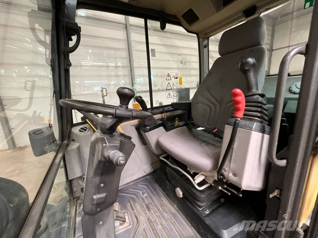 Volvo EW 60 E powertilt Ratiniai ekskavatoriai