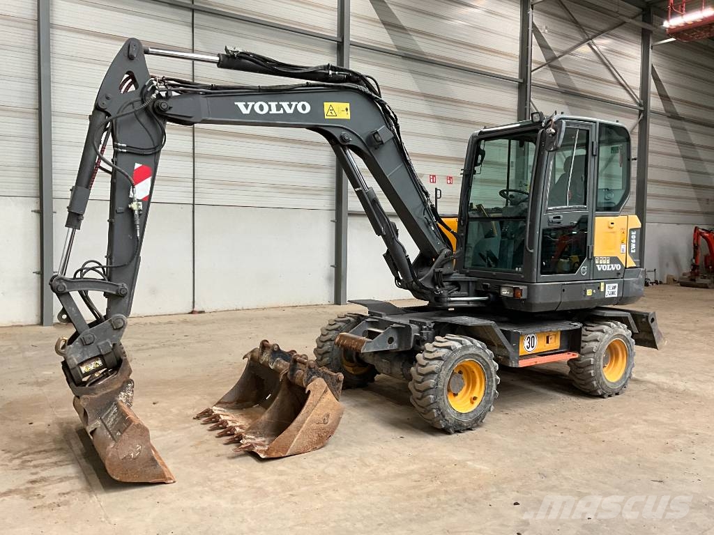 Volvo EW 60 E powertilt Ratiniai ekskavatoriai