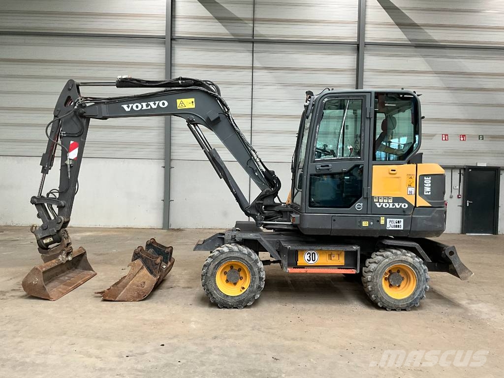 Volvo EW 60 E powertilt Ratiniai ekskavatoriai