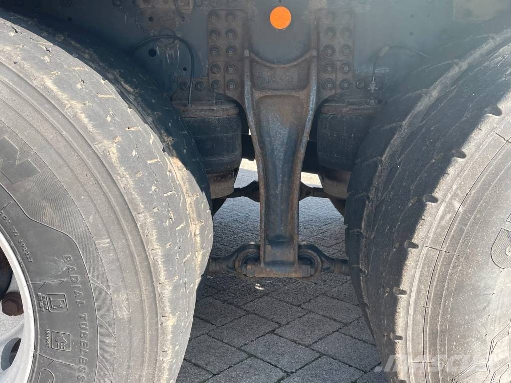 Iveco Trakker 260 T45 Pojazdy do transportu samochodów