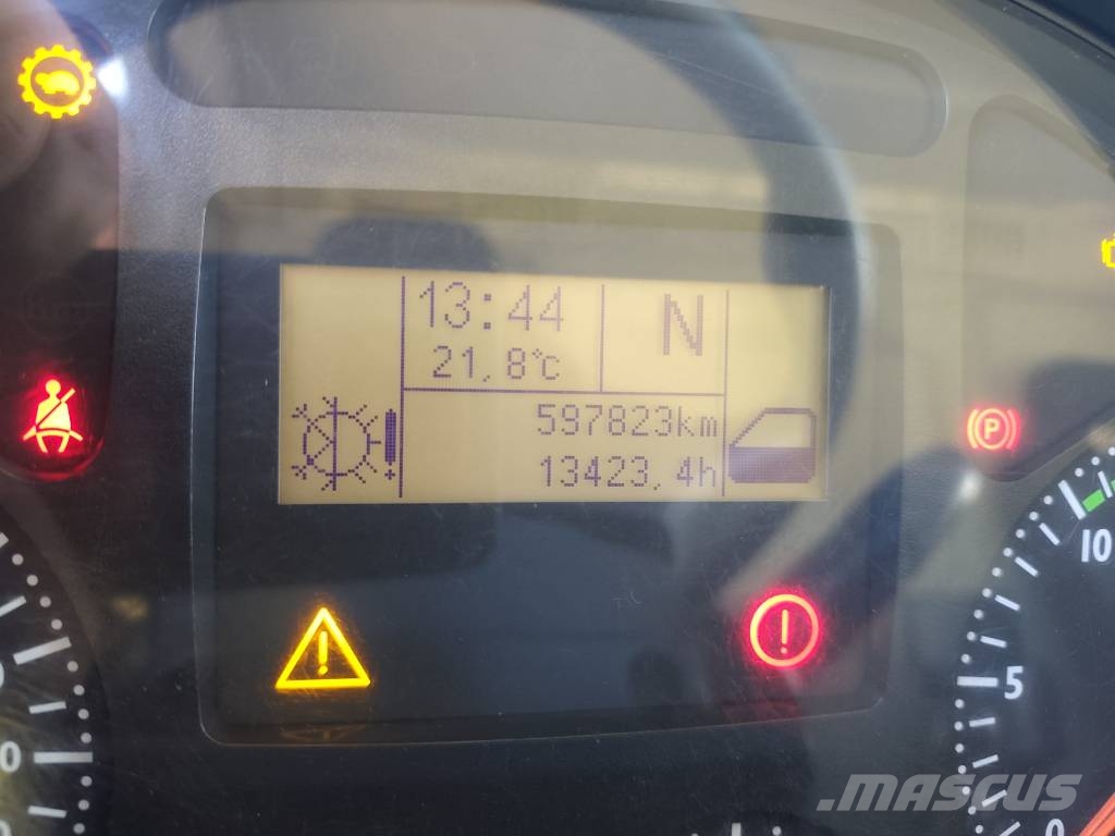 Iveco Trakker 260 T45 مركبات النقل